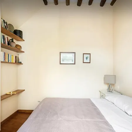 Piazza Navona Center House *